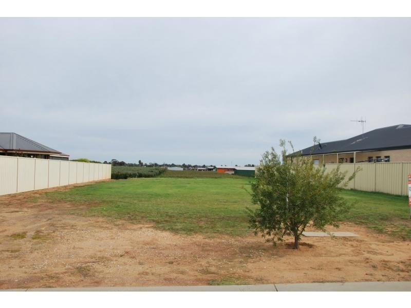 24 Gattuso Drive, Cobram VIC 3644