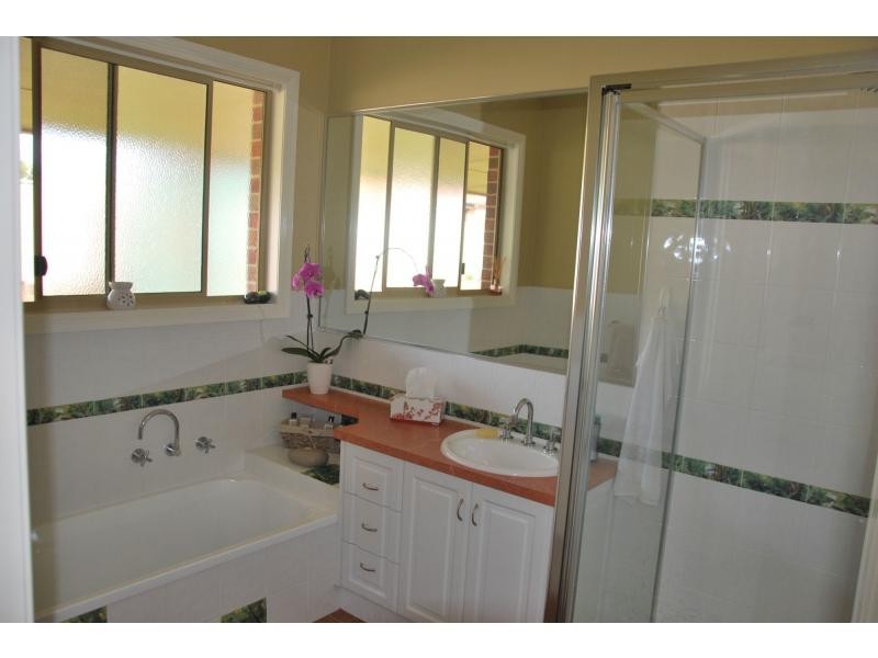 1 Orange Grove, Barooga NSW 3644