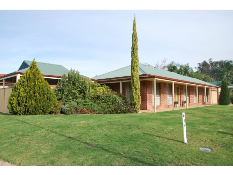 1 Orange Grove, Barooga NSW 3644