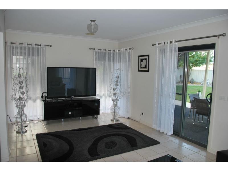 42 Lawson Drive, Barooga NSW 3644