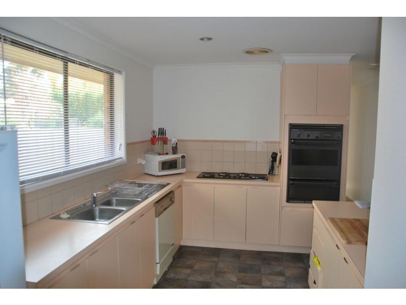 10 Bellis Court, Barooga NSW 3644