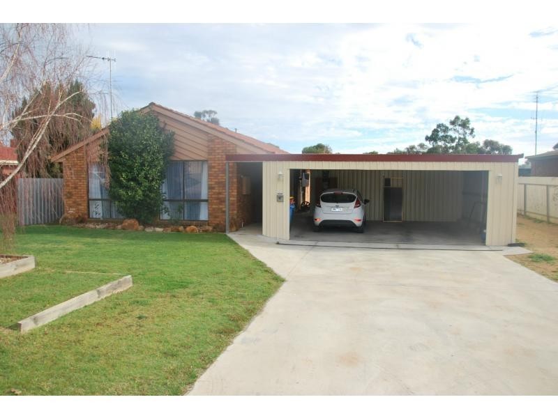 10 Bellis Court, Barooga NSW 3644
