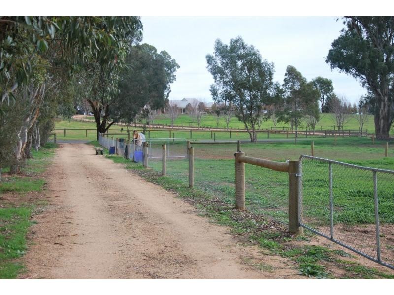 L1-45 Barnes Road, Cobram VIC 3644