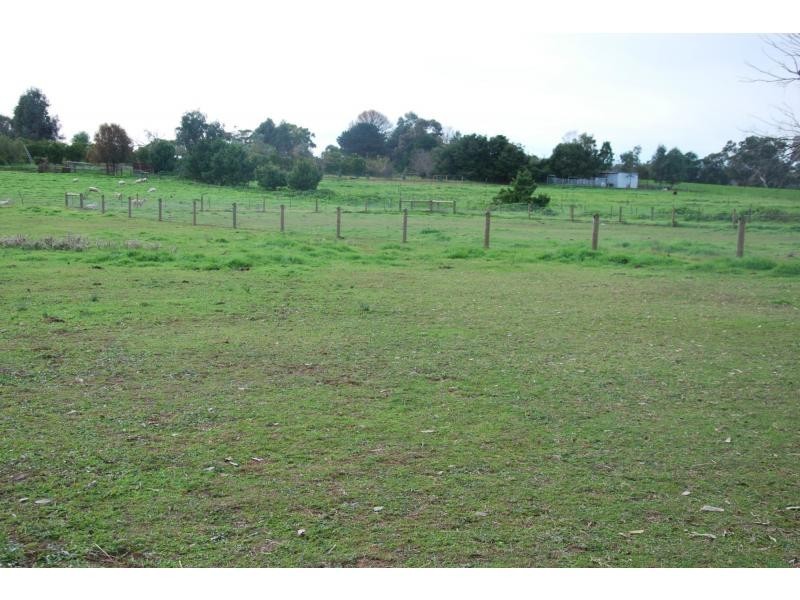 L1-45 Barnes Road, Cobram VIC 3644