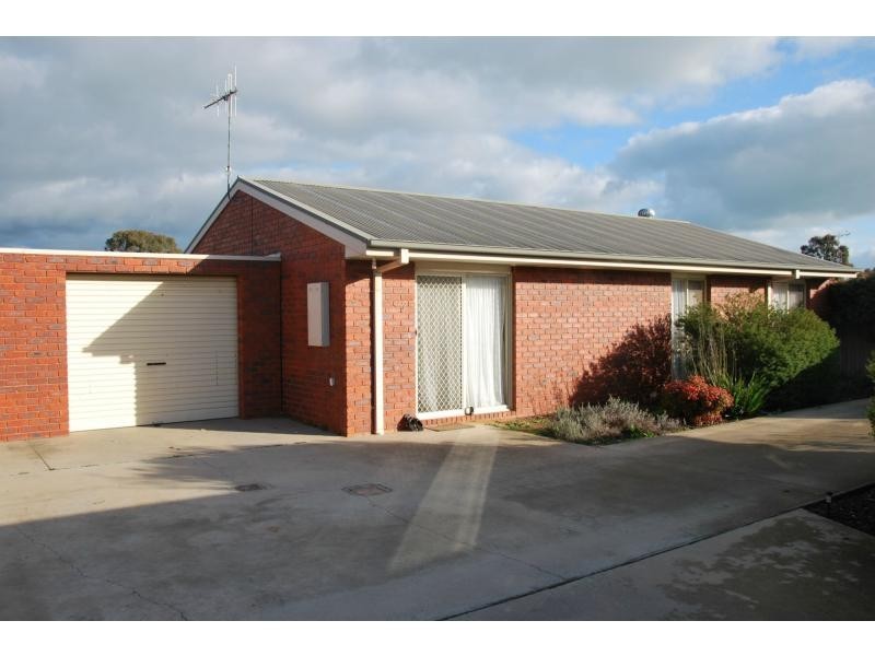 Unit 2/8 Waratah Court, Cobram VIC 3644