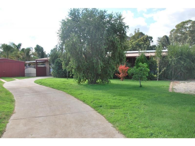 7 Bellis Court, Barooga VIC 3644