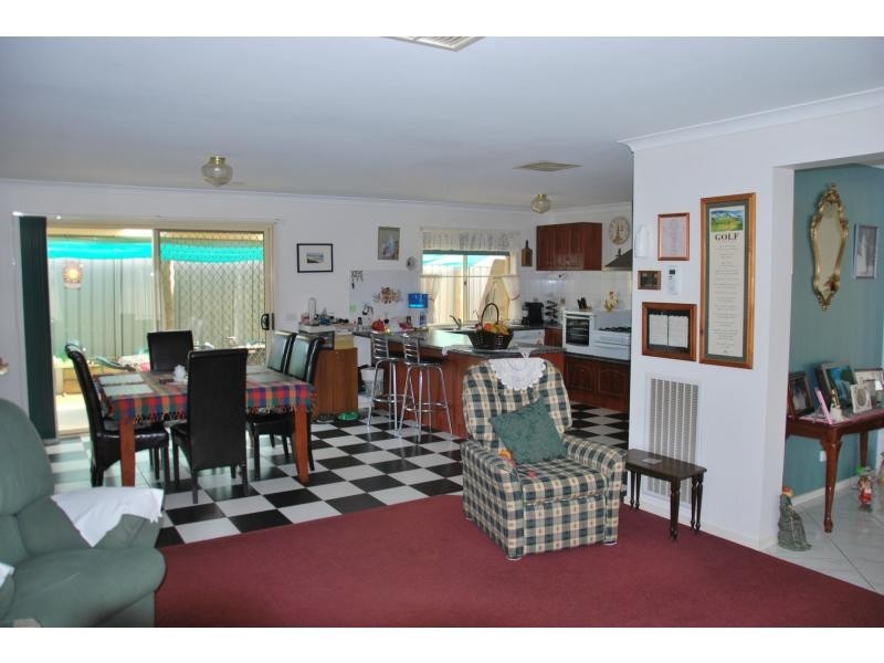 10 Victoria Avenue, Barooga NSW 3644