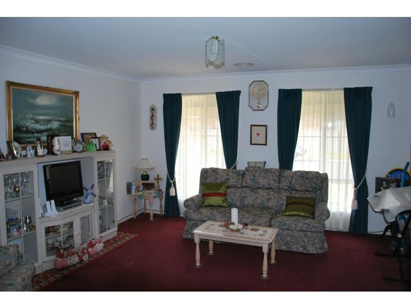 10 Victoria Avenue, Barooga NSW 3644