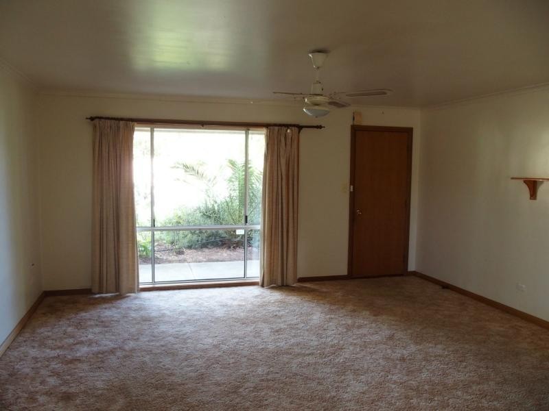 27 Boorin Street, Cobram VIC 3644