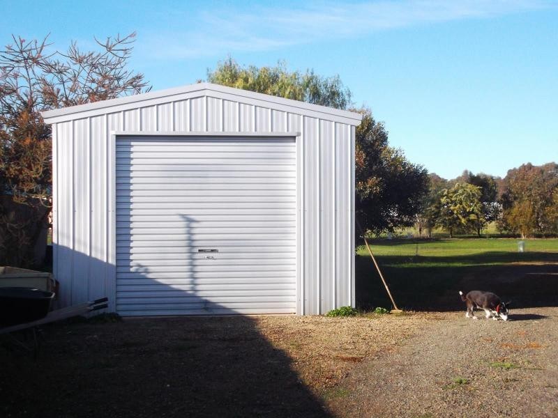 10 Hotchin Street, Katamatite VIC 3649