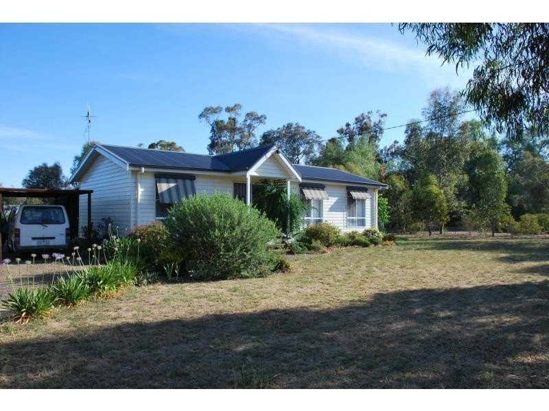 10 Hotchin Street, Katamatite VIC 3649