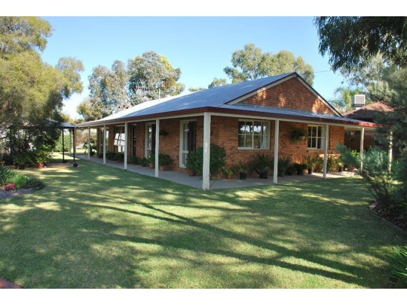 31 Banker Street, Barooga VIC 3644