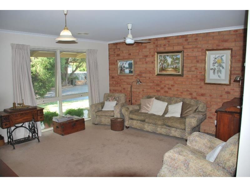 31 Banker Street, Barooga VIC 3644