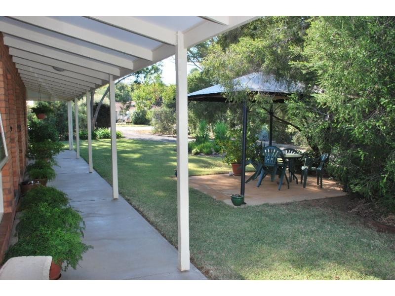 31 Banker Street, Barooga VIC 3644