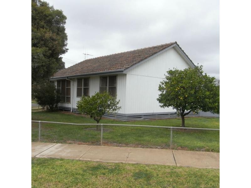 11 Stokes Avenue, Cobram VIC 3644