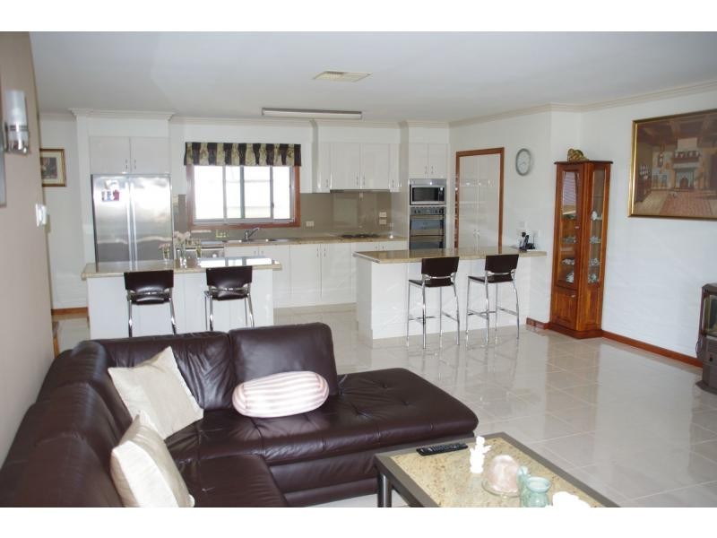 26 Apricot Circuit, Cobram VIC 3644