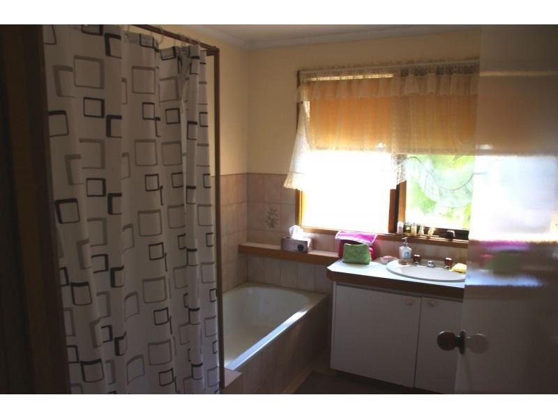 Unit 2/28 Toms Drive, Cobram VIC 3644