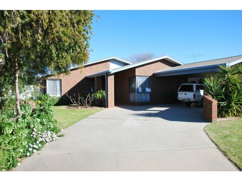 22 Gorton Street, Cobram VIC 3644