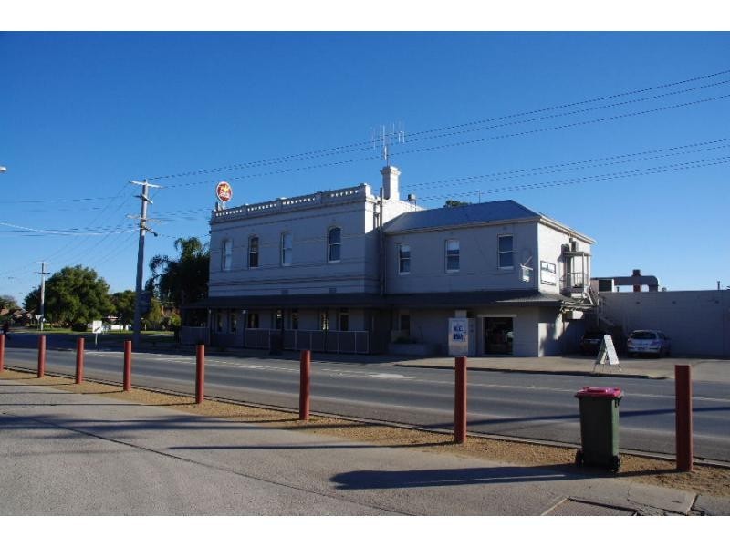 2 Mookarii Street, Cobram VIC 3644
