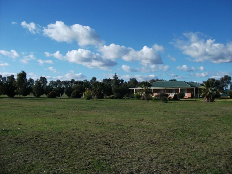 681 Chapel Road, Cobram East VIC 3644