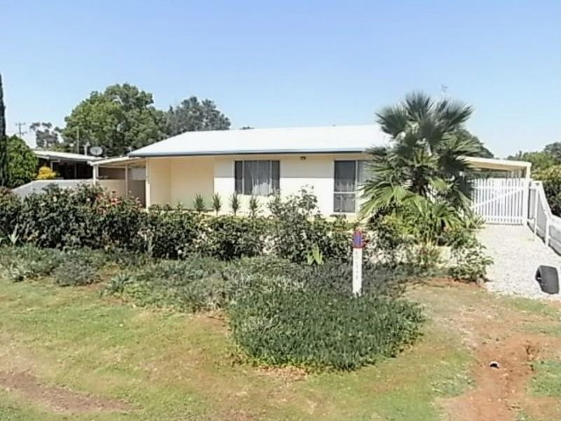 30 Goorang Street, Katamatite VIC 3649
