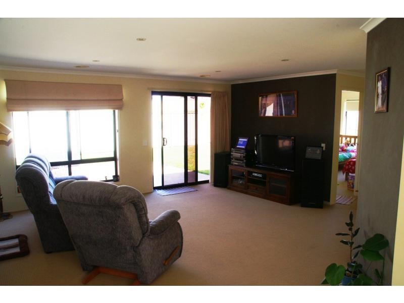 7 Isabel Avenue, Barooga NSW 3644