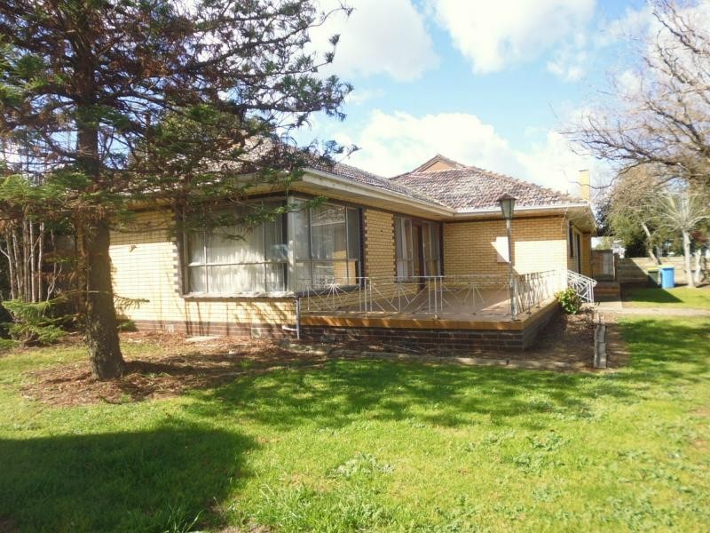 13 Murray Street, Cobram VIC 3644