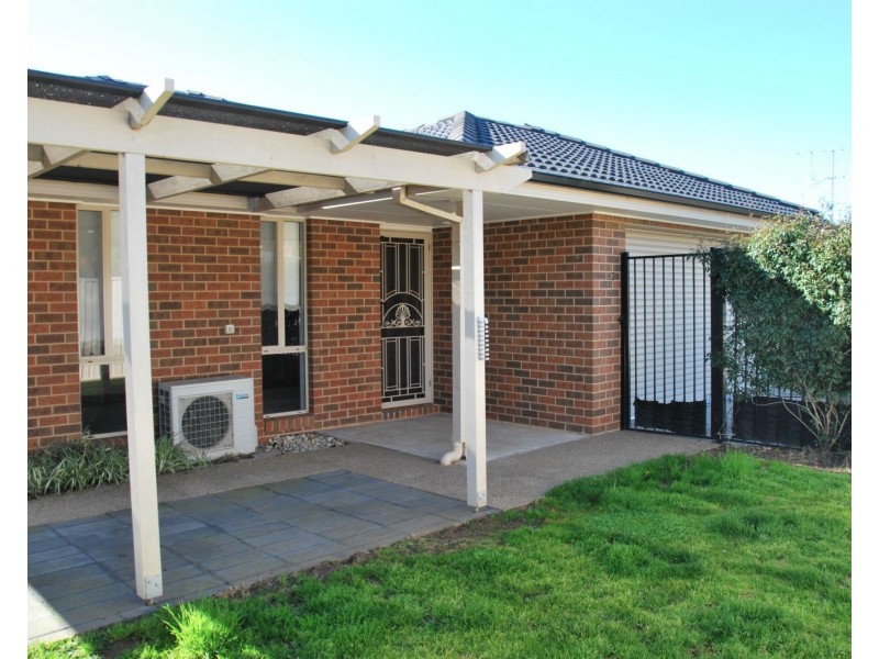 2/7-9 Sledmere Avenue, Cobram VIC 3644