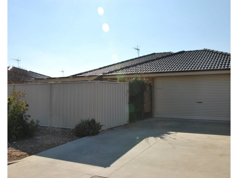 2/7-9 Sledmere Avenue, Cobram VIC 3644