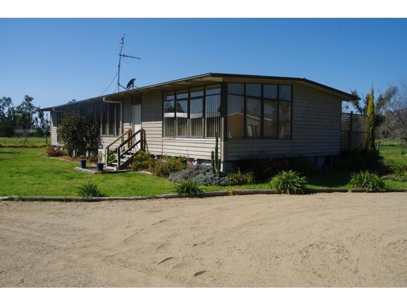 7056 Goulburn Valley Highway, Koonoomoo VIC 3644