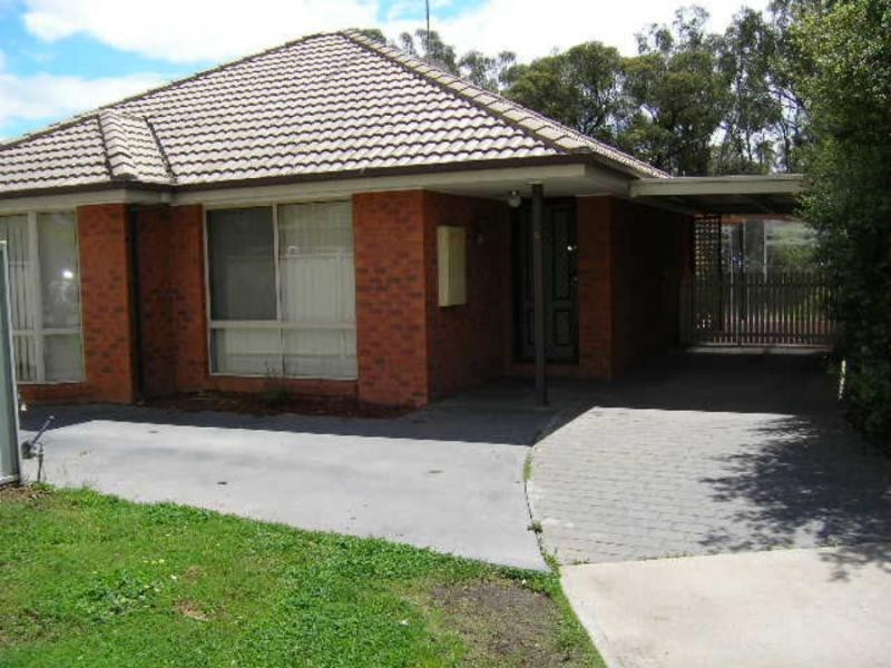 4/1 Horner, Cobram VIC 3644