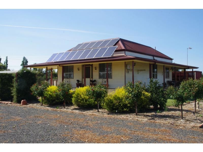 574 McIntyre Road, Cobram East VIC 3644