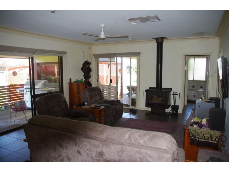 574 McIntyre Road, Cobram East VIC 3644