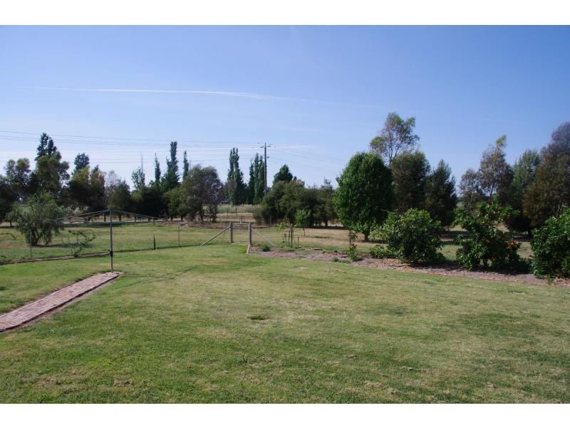 574 McIntyre Road, Cobram East VIC 3644