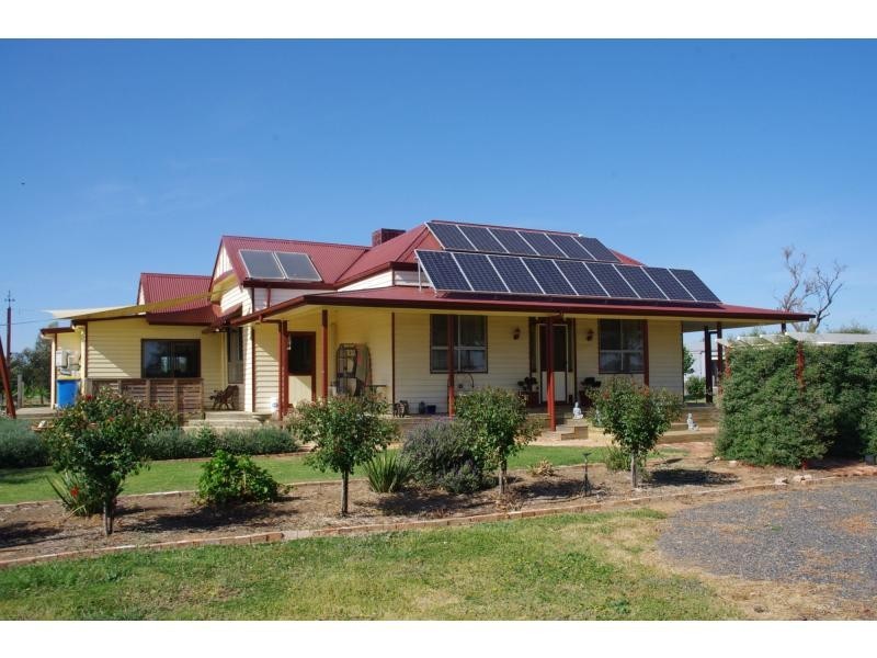 574 McIntyre Road, Cobram East VIC 3644