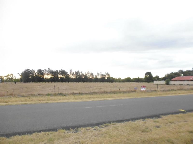 101 Cobram Street, Berrigan NSW 2712