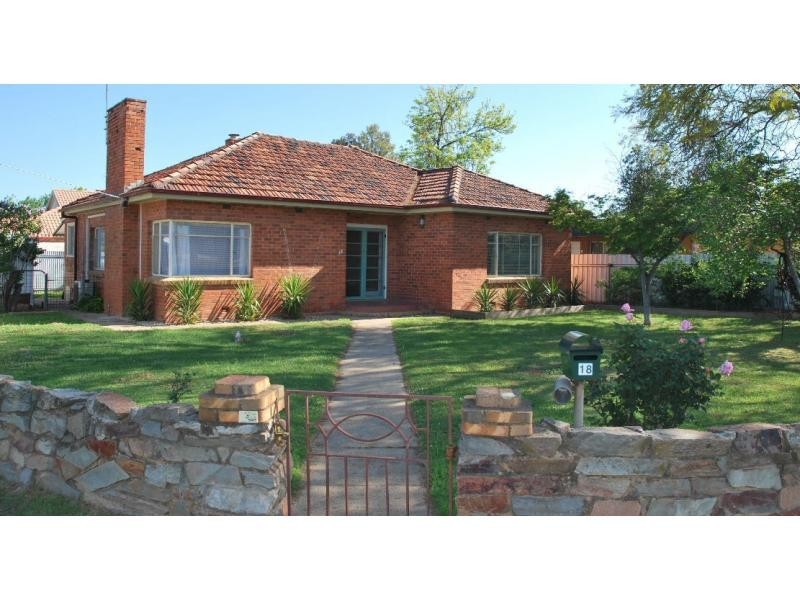 18 Mookarii Street, Cobram VIC 3644