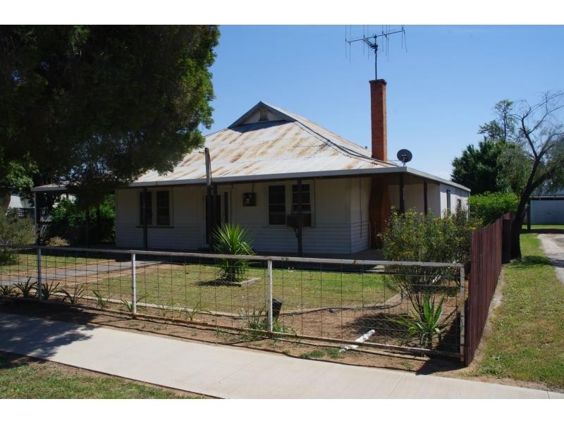 9 Stewart Street, Berrigan NSW 2712
