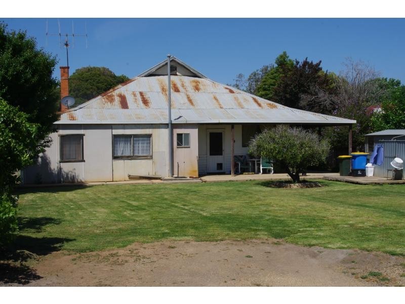 9 Stewart Street, Berrigan NSW 2712