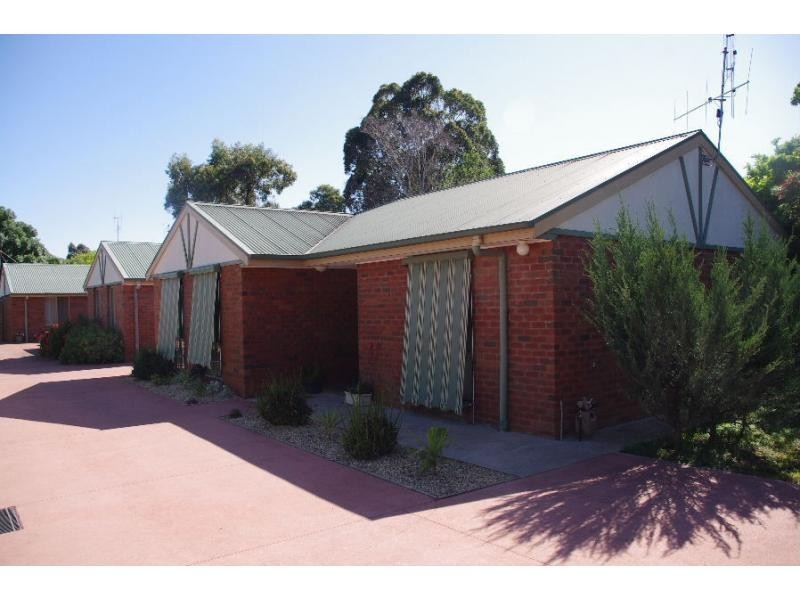 2/86 Hennessy Street, Tocumwal NSW 2714