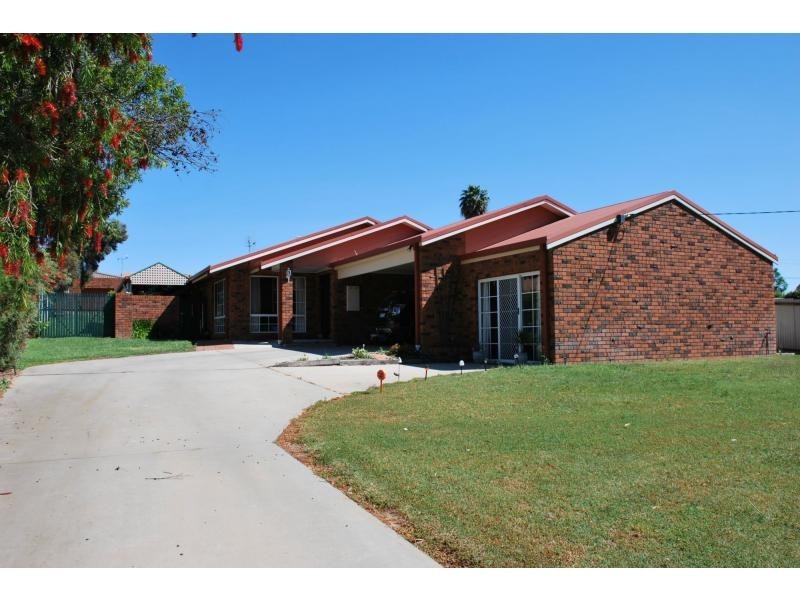 2 Sims Road, Cobram VIC 3644