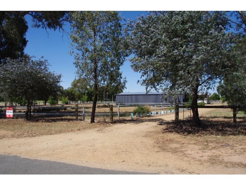 45 Barnes Road, Cobram East VIC 3644