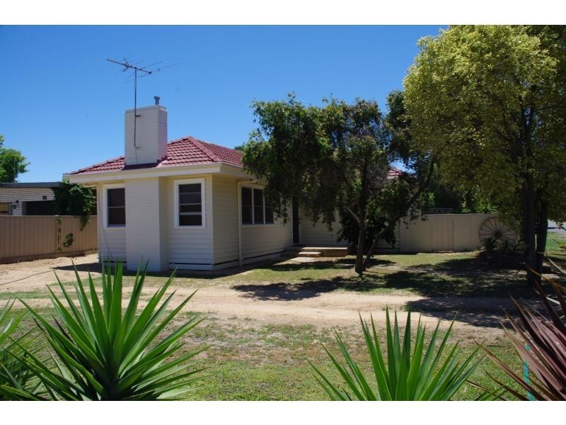 51 Mookarii Street, Cobram VIC 3644