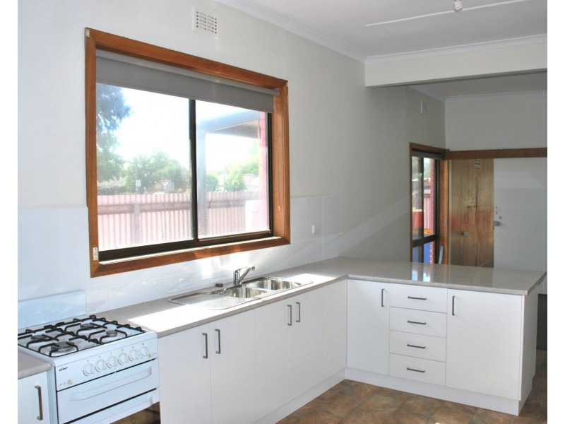 2 Mookarii Street, Cobram VIC 3644