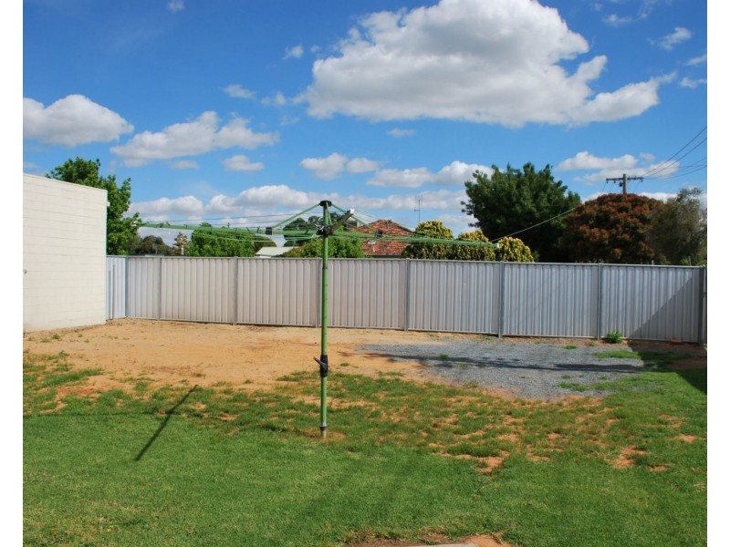 2 Mookarii Street, Cobram VIC 3644