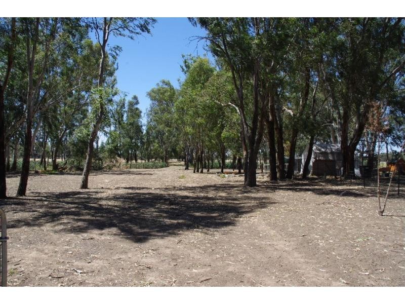 700 Stokes Road, Koonoomoo VIC 3644