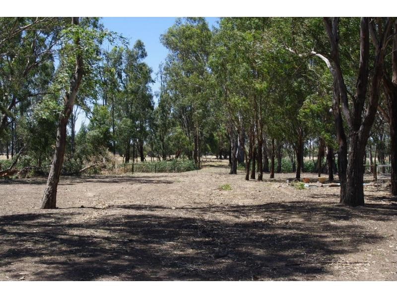 700 Stokes Road, Koonoomoo VIC 3644