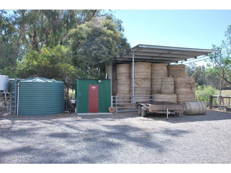 6915 Goulburn Valley Highway, Koonoomoo VIC 3644