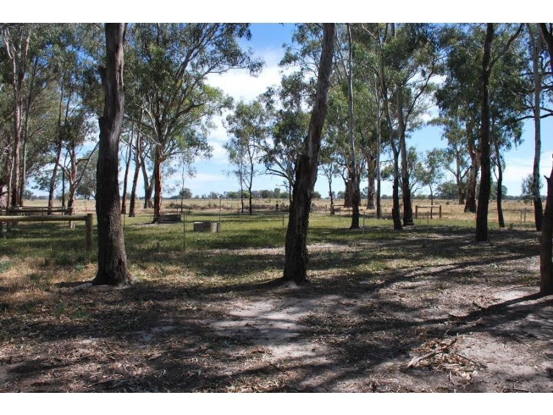 6915 Goulburn Valley Highway, Koonoomoo VIC 3644