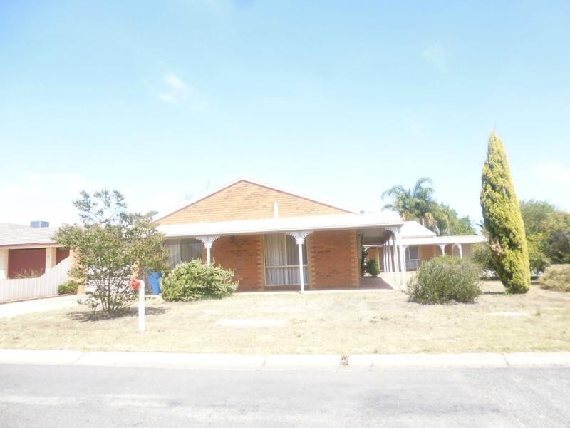 1/5 Sturt Street, Cobram VIC 3644